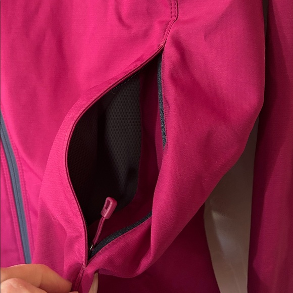 Patagonia Jacket - Picture 8 of 13